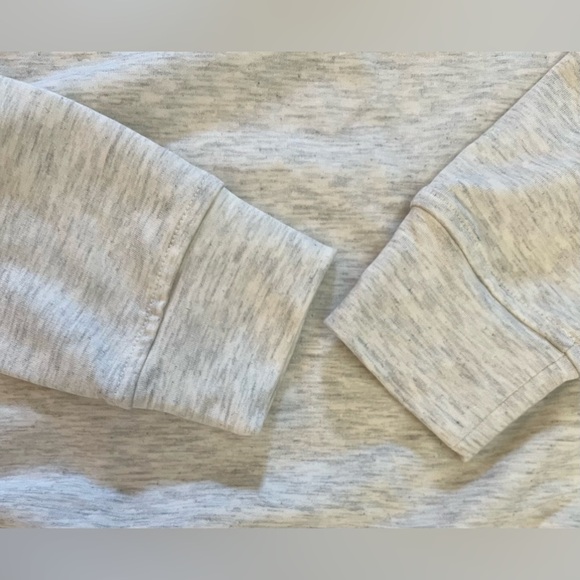 Rae Dunn Womens oversized soft LOVE!  Pullover sweater XS extra small - Picture 4 of 6